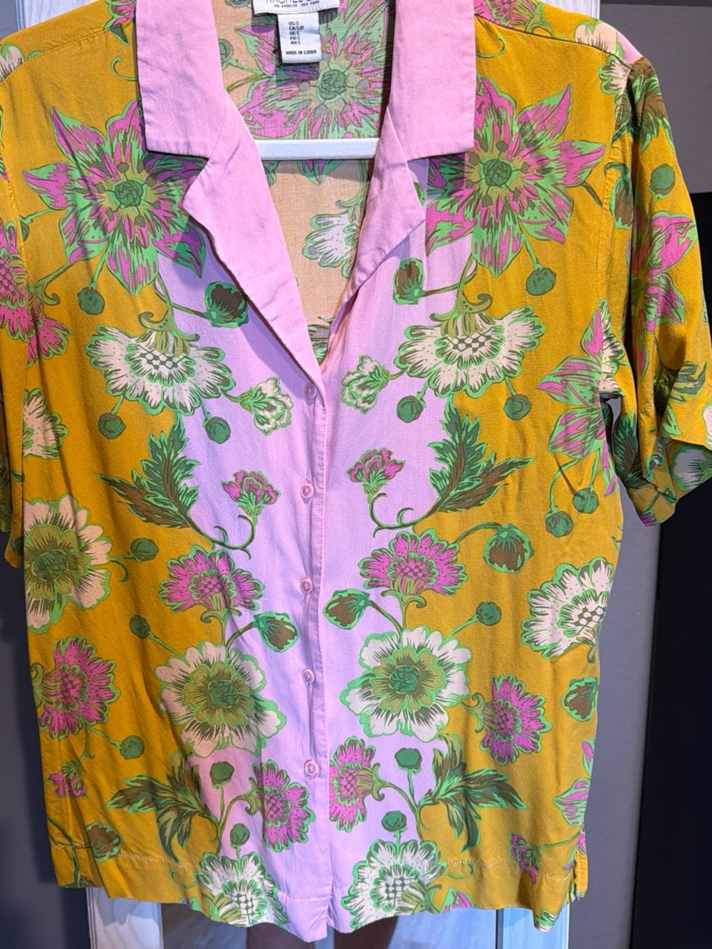 Rachel Zoe Floral Blouse Pink Buttons Sz S 🩷